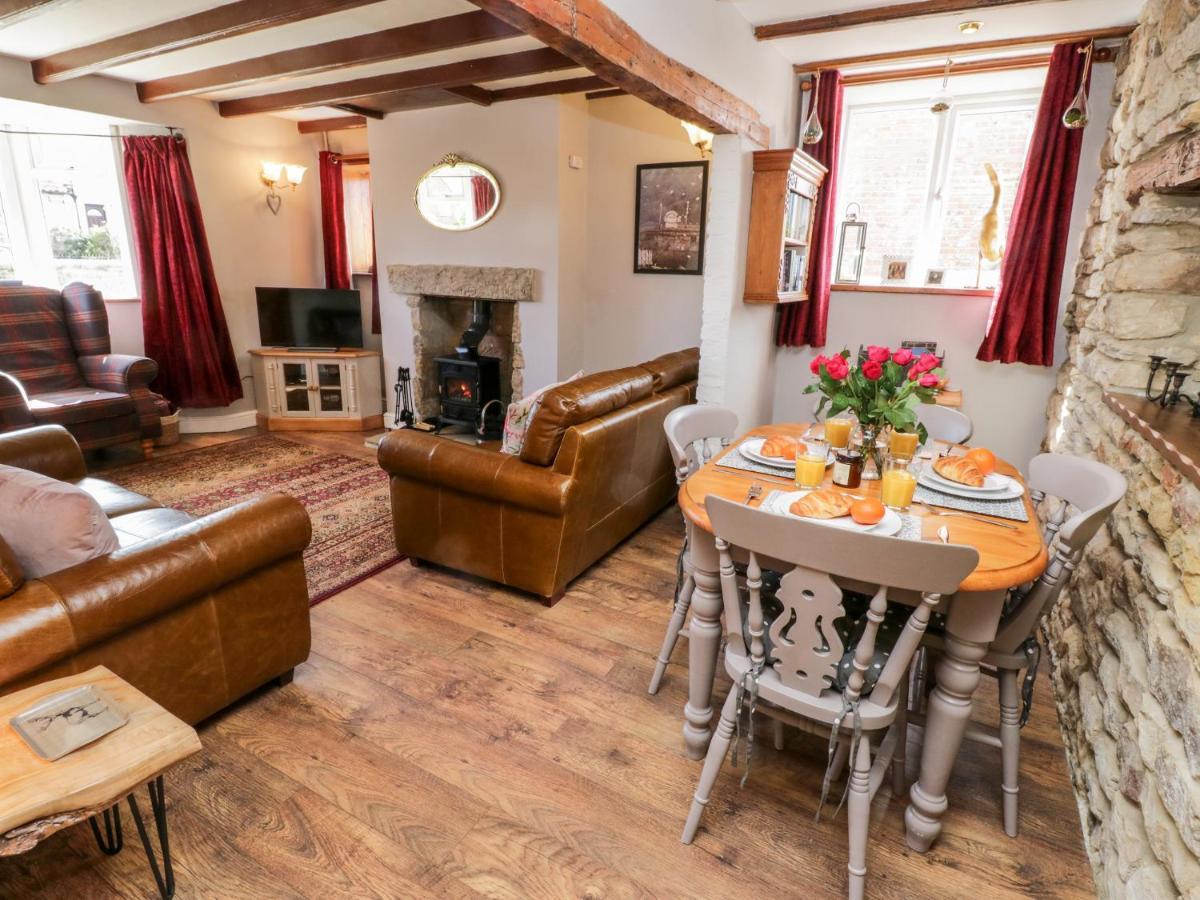 The Lodge Whitby Bagian luar foto