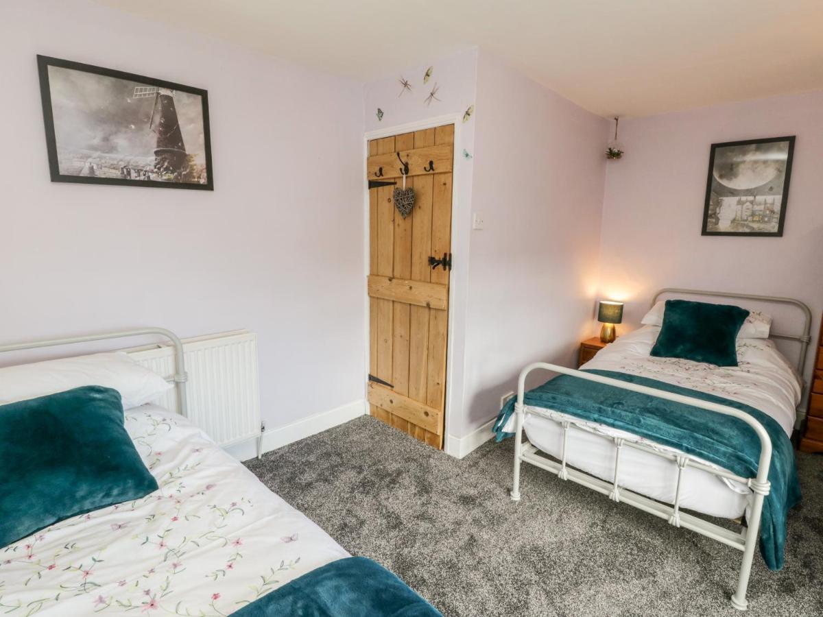 The Lodge Whitby Bagian luar foto